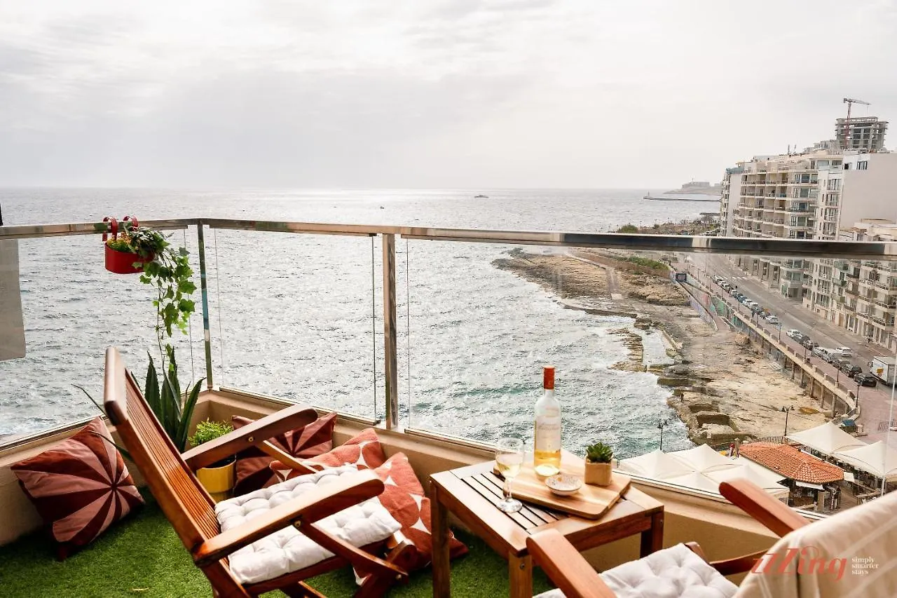 Amazing Seafront Duplex Apartment Sliema