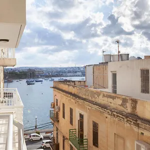 Seaside View Close To Sliema Ferries By Jl Sliema