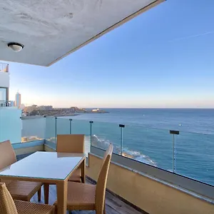 Seafront With Balcony & Sea Views By Jl Sliema